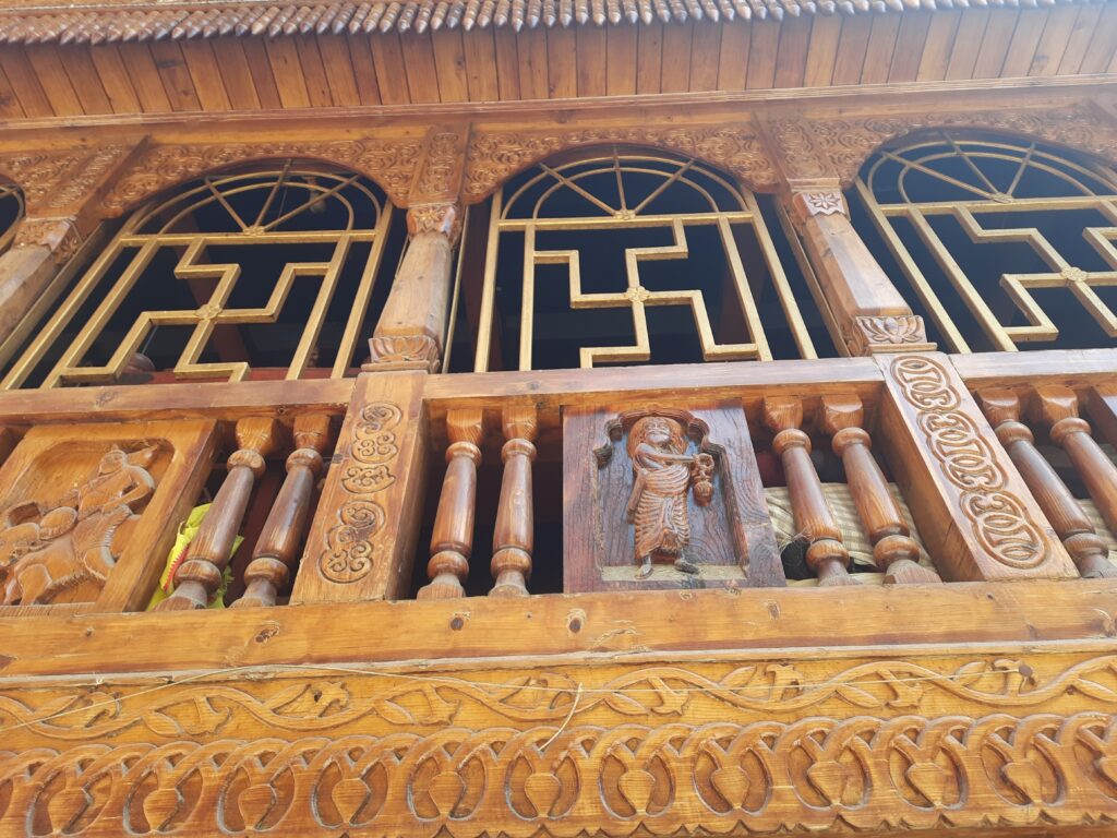Carvings of Mamleshwar Mahadev Temple